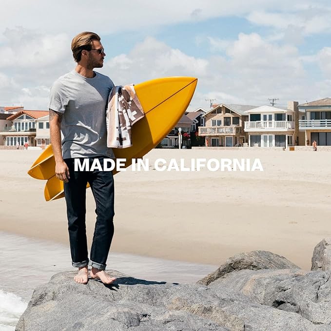 BYRD Hairdo Products Byrd Sea Salt Surfspray, Salty Coconut Scent, Texturizing and Volumizing Sea Salt Spray for Men for Hydrated, Shiny Surfer Hair, Safe for All Hair Types, 8 Fl Oz - Texture Spray