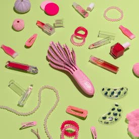 Wet Brush Go Green Curl Detangler Hair Brush, Pale Pink, Ultra-Soft IntelliFlex Detangling Bristles Glide Through Tangles with Ease, Great For Curls, No Split Ends & Pain-Free for Wet or Dry Hair