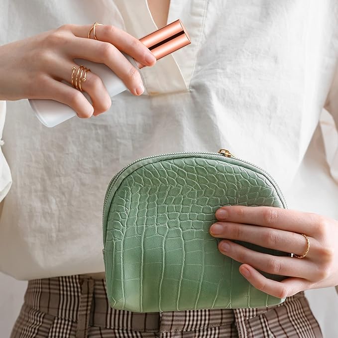 Roshtia 30 Pcs 3.4 oz/ 100 ml Rose Gold Glass Spray Bottle Refillable Perfume Atomizer Clear Decorative Empty Bottles with Fine Mist Sprayer Pump for Face Body Travel