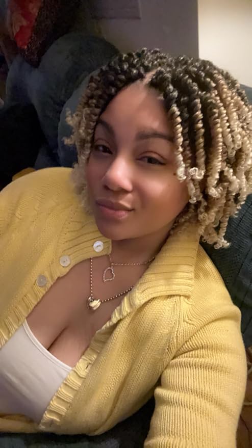 6 Inches 8 Packs Super Short Passion Twist Crochet Hair for Black Women and Kids-3 Tones Ombre Gray to Blonde to Off-white, Pre Looped Pretwisted Crochet Hair Extension (6"-8 Packs,Gray/27/613)