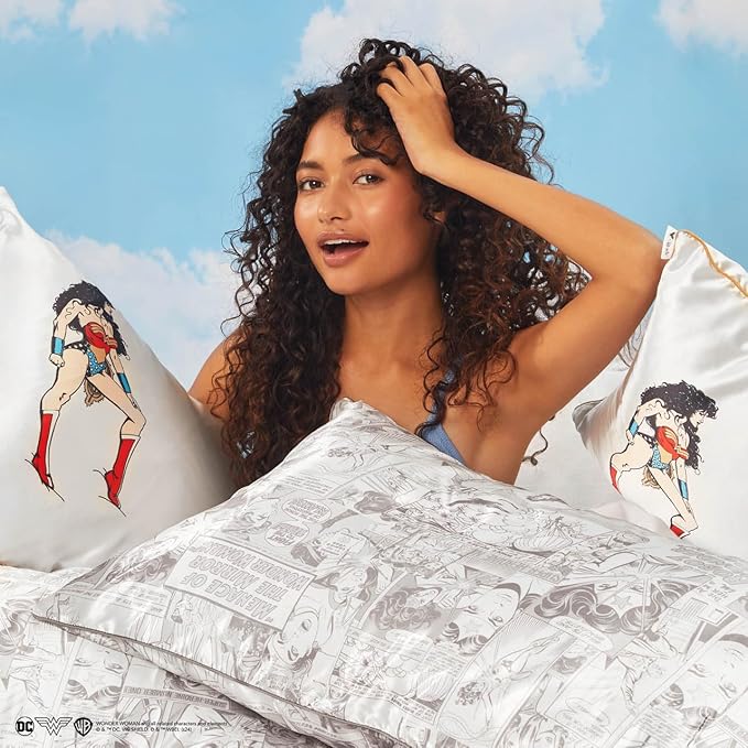 Kitsch Wonder Woman (Comic) Satin Pillowcase with Zipper Softer Than Silk, Luxury Cooling Pillowcase for Hair & Skin, Wrinkle Prevention, King Size (19X36)