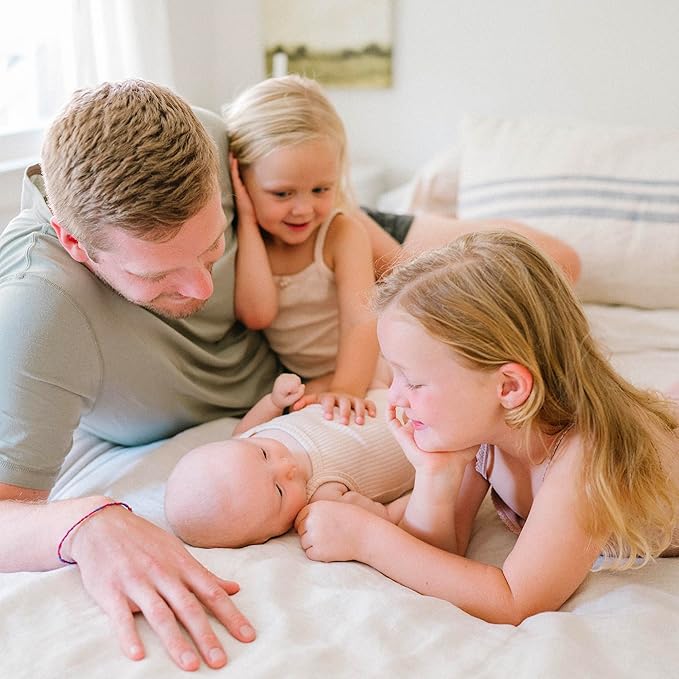 Mustela Baby Gentle Cleansing Gel - Baby Hair & Body Wash - with Natural Avocado fortified with Vitamin B5 - Biodegradable Formula & Tear-Free â€“ 16.90 fl. oz. (Pack of 1)